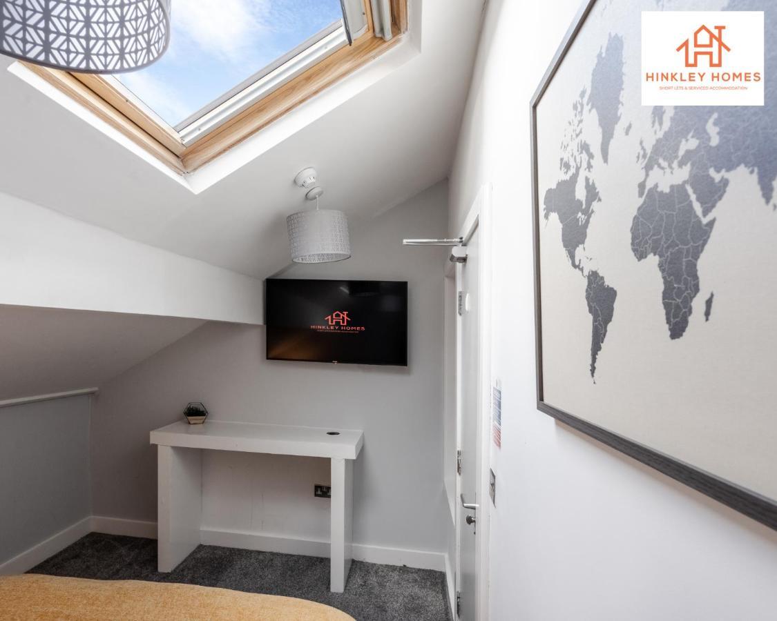 Supersized House 6 Beds Sleeps 14 W Garden & Carpark By Hinkley Homes Short Lets & Serviced Accommodation ليفربول المظهر الخارجي الصورة