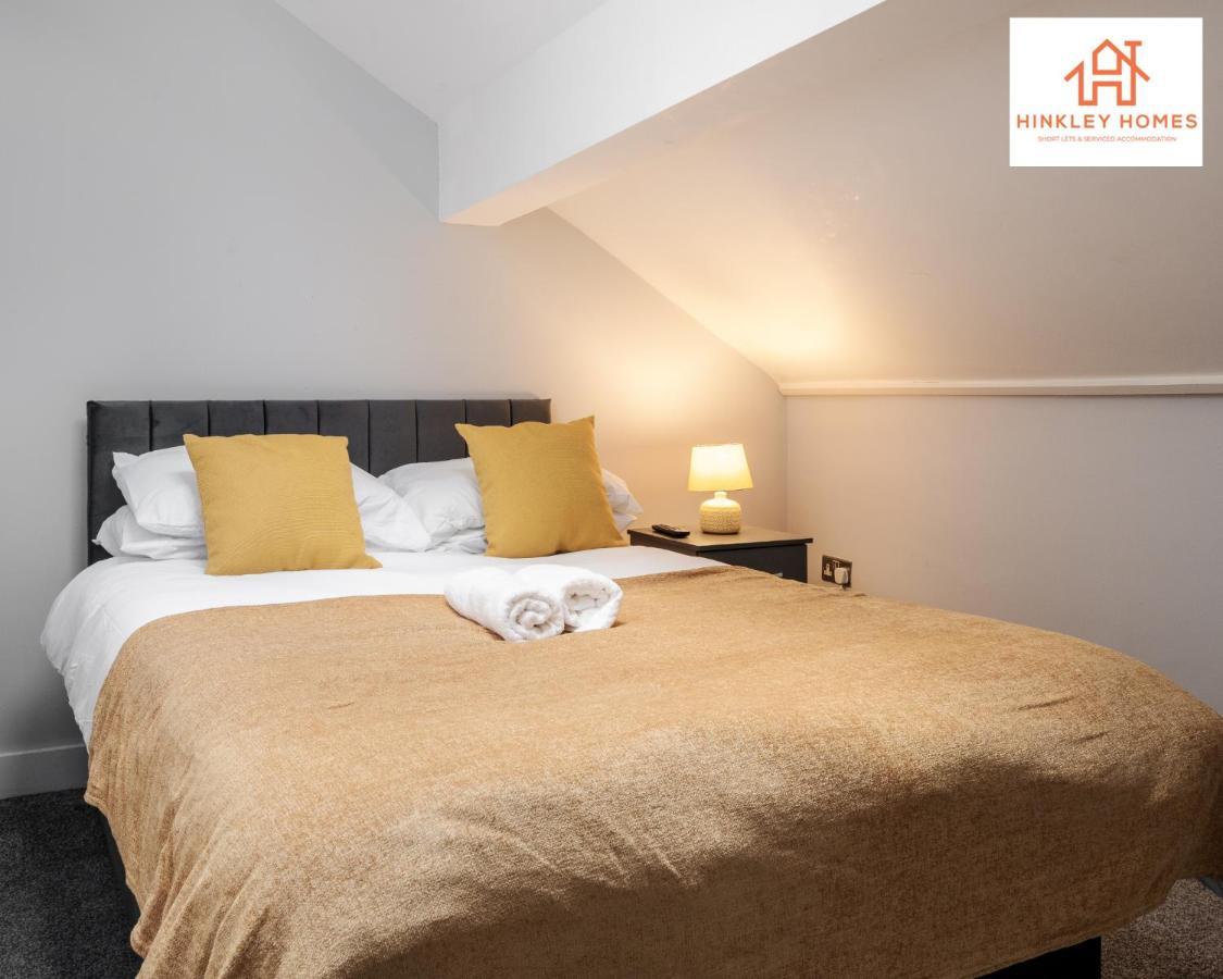 Supersized House 6 Beds Sleeps 14 W Garden & Carpark By Hinkley Homes Short Lets & Serviced Accommodation ليفربول المظهر الخارجي الصورة