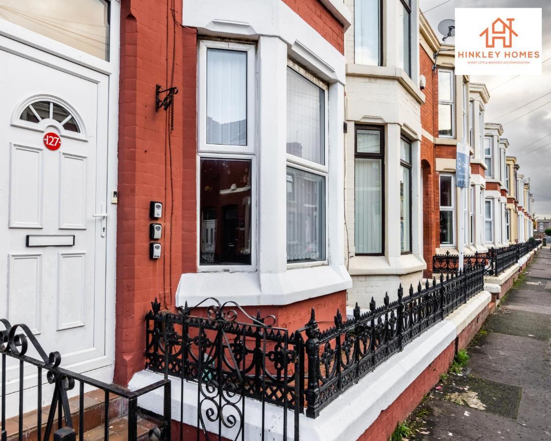 Supersized House 6 Beds Sleeps 14 W Garden & Carpark By Hinkley Homes Short Lets & Serviced Accommodation ليفربول المظهر الخارجي الصورة