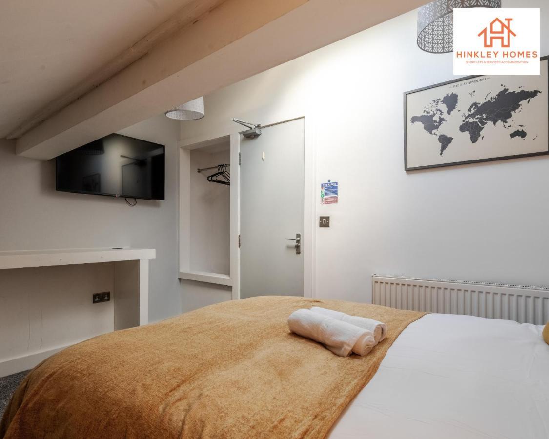 Supersized House 6 Beds Sleeps 14 W Garden & Carpark By Hinkley Homes Short Lets & Serviced Accommodation ليفربول المظهر الخارجي الصورة