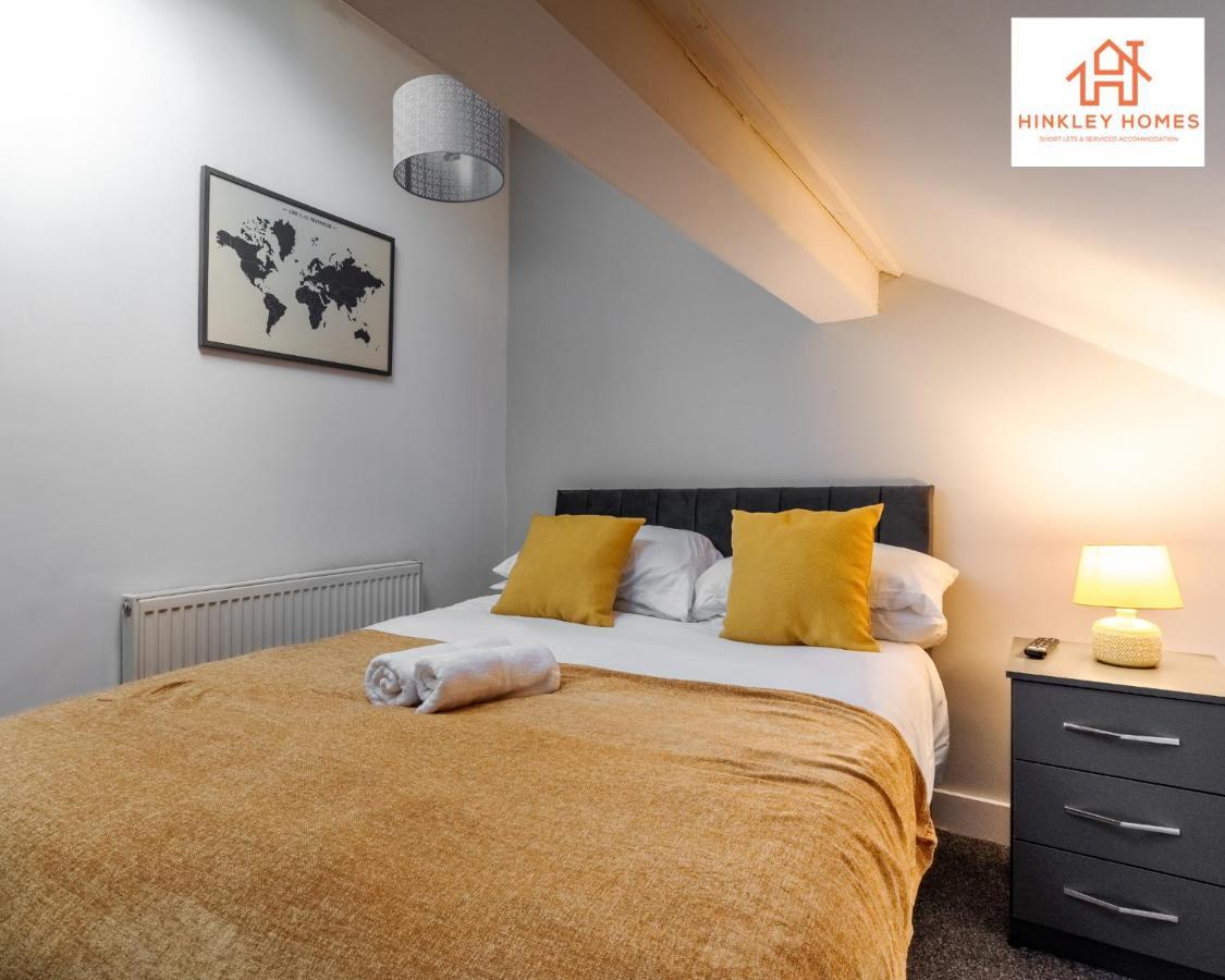 Supersized House 6 Beds Sleeps 14 W Garden & Carpark By Hinkley Homes Short Lets & Serviced Accommodation ليفربول المظهر الخارجي الصورة